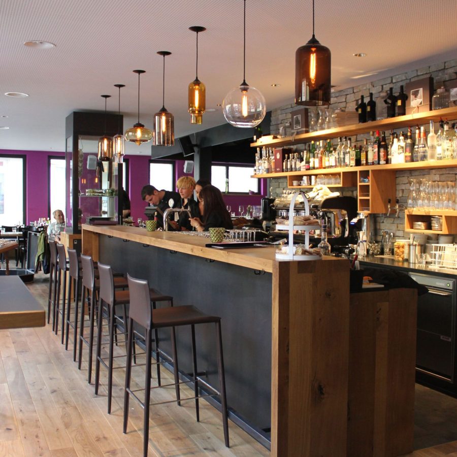 Quầy bar nhà hàng NH08