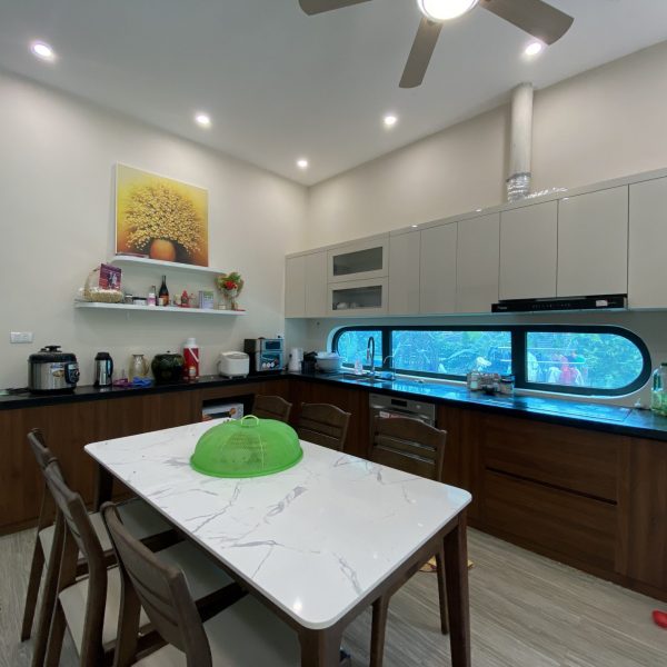 Tủ bếp chữ L TB02