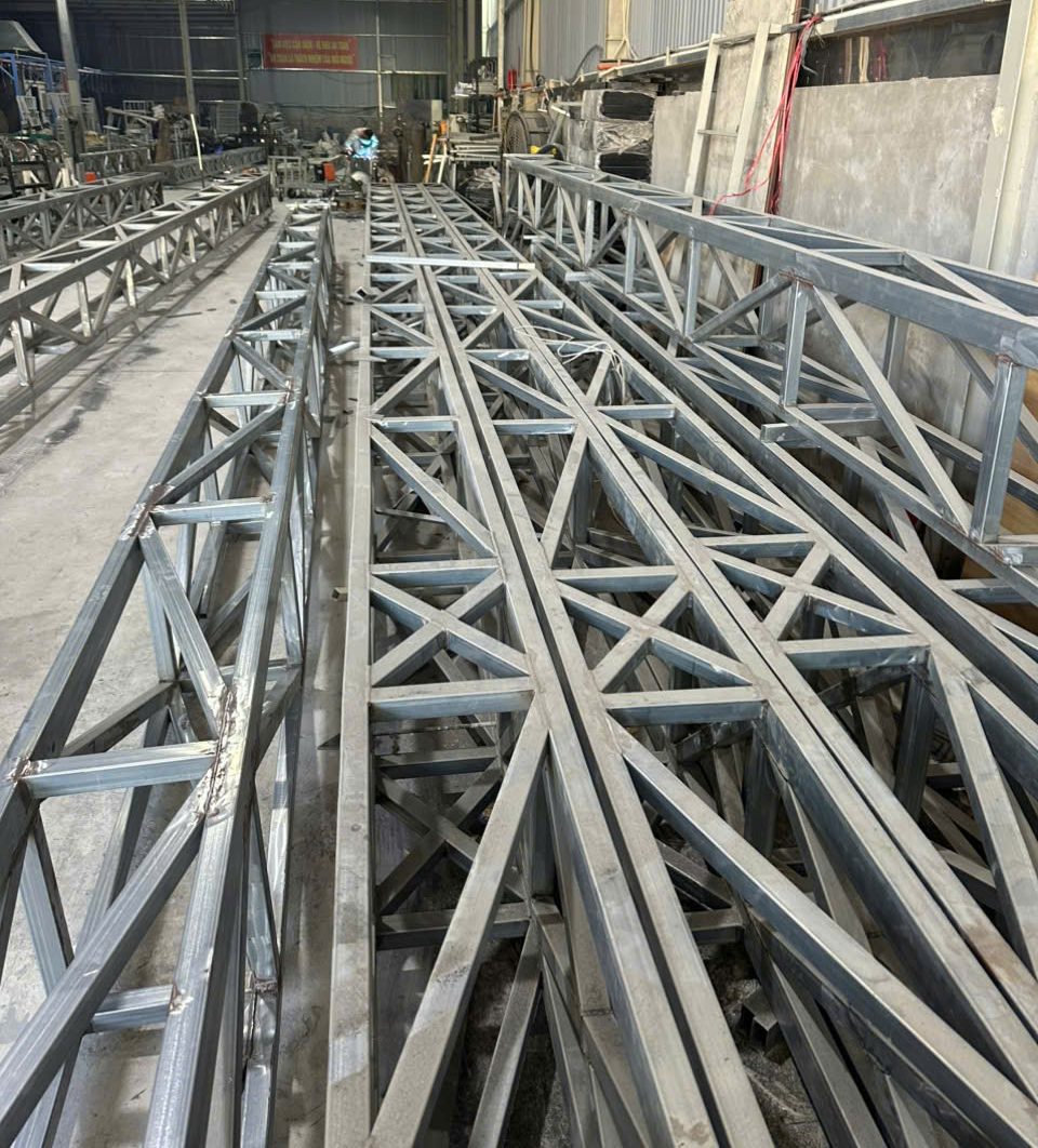 Thi Công Sân Pickleball Kết Cấu Thép 