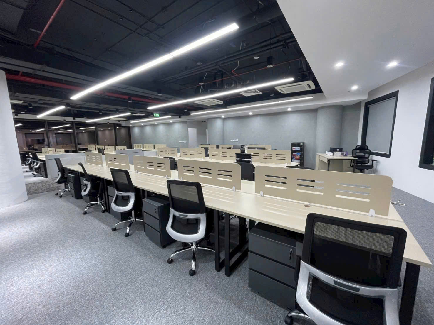 Setup nội thất văn phòng 100m2